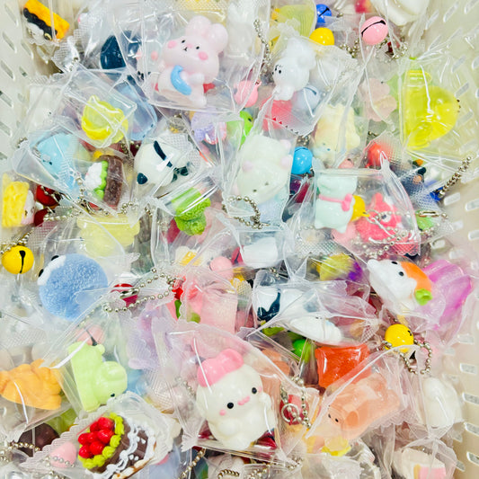 【F003】ミニチュア手作りオーナメント、かわいい癒し系インテリア・デスク用デコレーション、精巧なデザインで見た目も優れている。